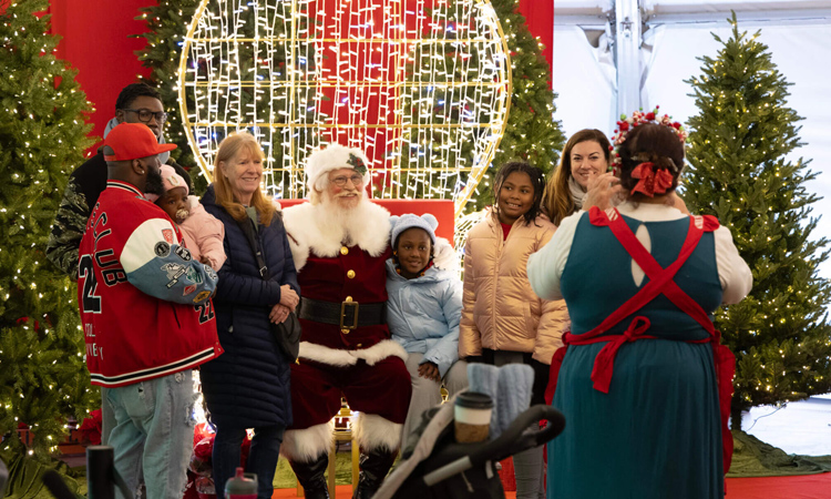 Family with Santa Clause