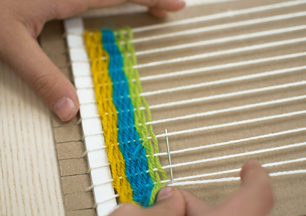 Hands weaving